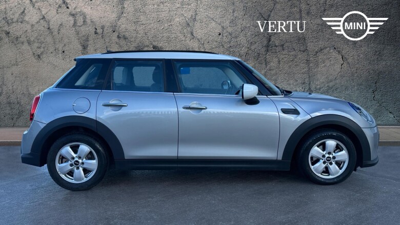 MINI Hatchback 1.5 Cooper Classic 5dr Petrol Hatchback